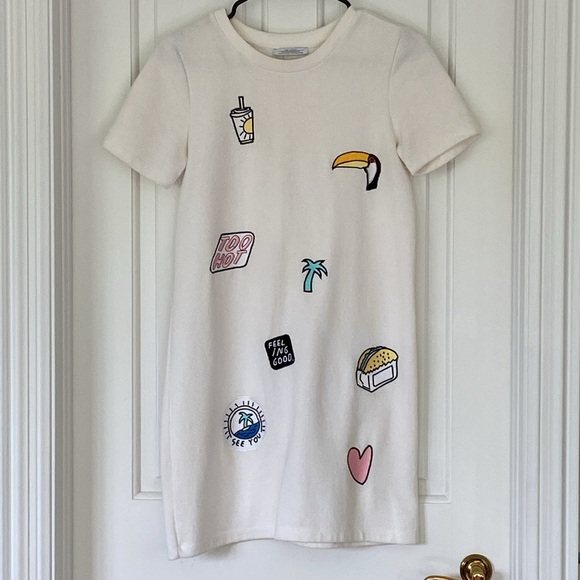 Zara Trafaluc White Short Sleeve Boxy T-Shirt Mini Dress w embroidered patches - Picture 1 of 11